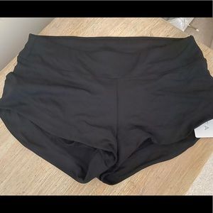 Athleta Kata Short 2.0 Medium BLK-Worn once